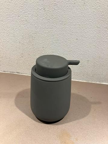 Zone Denmark grijs zeeppomp zeep dispenser beschikbaar voor biedingen