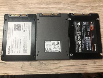 3xSSD 1TB- 2x 480GB  defect beschikbaar voor biedingen