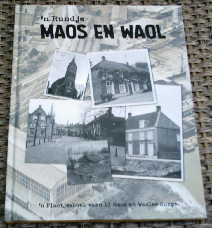 Compleet plakplaatjesalbum van Maas en Waal. Jumbo., Boeken, Geschiedenis | Stad en Regio, Zo goed als nieuw, Ophalen of Verzenden
