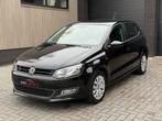 Volkswagen polo 1.2 Match|stoelvrw|PDC|cruise|, Voorwielaandrijving, Zwart, Leder en Stof, Zwart