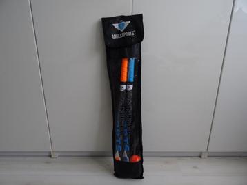 HOCKEY STRAATSET (2 HOCKEYSTICKS EN BAL IN ETUI) NIEUW ! beschikbaar voor biedingen