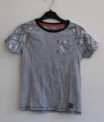 T-shirt van We 122/128 beschikbaar voor biedingen