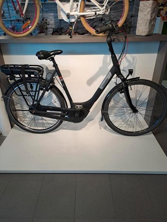 Gazelle Paris C7+ 61cm lage instap Bosch 500Wh accu vering., Fietsen en Brommers, Fietsen | Dames | Omafietsen, Gebruikt, 56 cm of meer