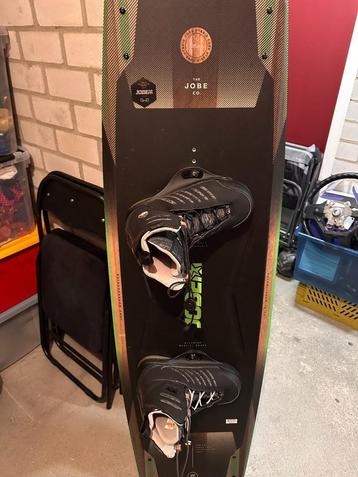 Jobe Conflict Wakeboard 145cm + Liquid Force TAO 6X Boots  beschikbaar voor biedingen