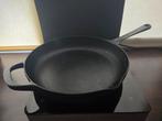 Cast iron 28cm, Huis en Inrichting, Keuken | Potten en Pannen, Ophalen, Gietijzer, Zo goed als nieuw, Keramische plaat