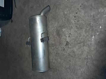 Peugeot 106 eind demper beschikbaar voor biedingen