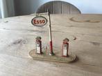 Dinky Toys Esso benzinepomp set-Meccano Engeland(jaren50/60), Hobby en Vrije tijd, Modelauto's | Overige schalen, Ophalen of Verzenden