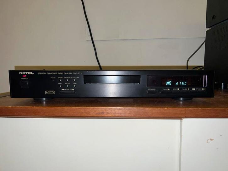 Rotel rcd 971, Audio, Tv en Foto, Cd-spelers, Zo goed als nieuw, Overige merken, Ophalen of Verzenden