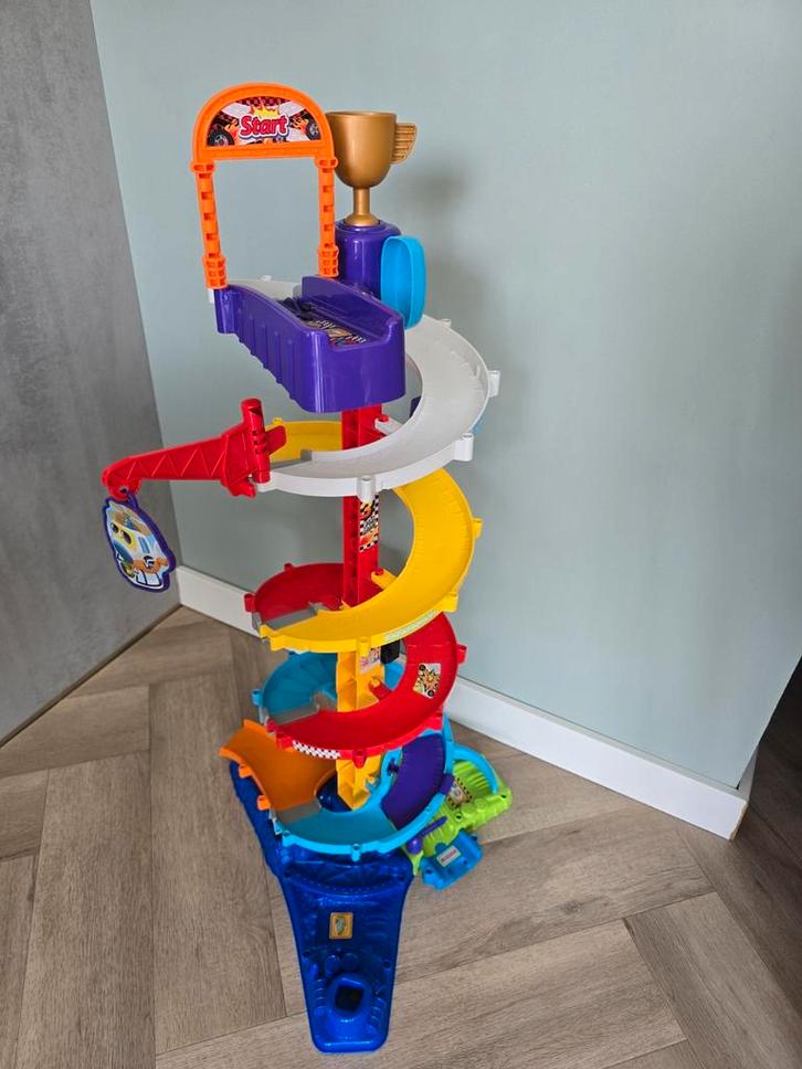 V-Tech Toet Toet Auto's Tornado Racebaan + Auto's, Kinderen en Baby's, Speelgoed | Racebanen, Gebruikt, Racebaan, Handmatig, Overige merken