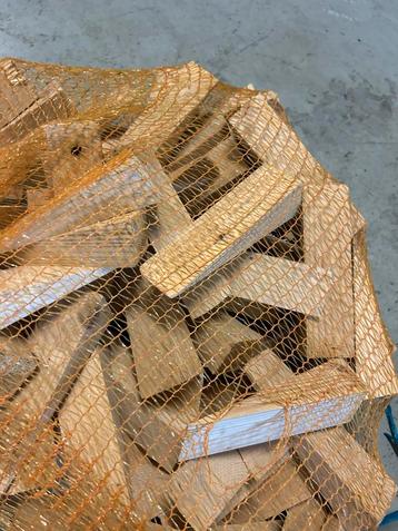 Wiggen houten wiggen beschikbaar voor biedingen