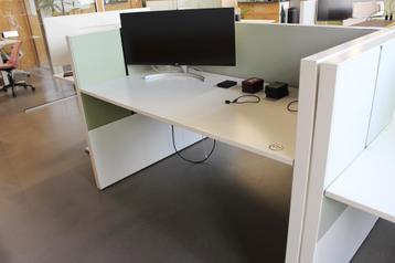 Elektrisch Bureau Ahrend Dubbelzijdig met geluidsscheiding - afbeelding 3