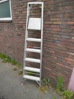 Altrex werktrap / klustrap 6 treden, Doe-het-zelf en Verbouw, Ladders en Trappen, Ophalen of Verzenden, Zo goed als nieuw, Trap
