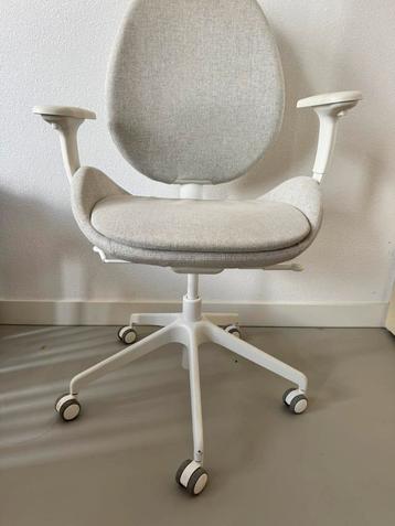 Hattefjäll Bureaustoelarmleuningen – Gunnared Beige/Wit x 2 beschikbaar voor biedingen