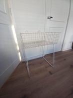 Leuk staand rekje met mand, Ophalen, Zo goed als nieuw