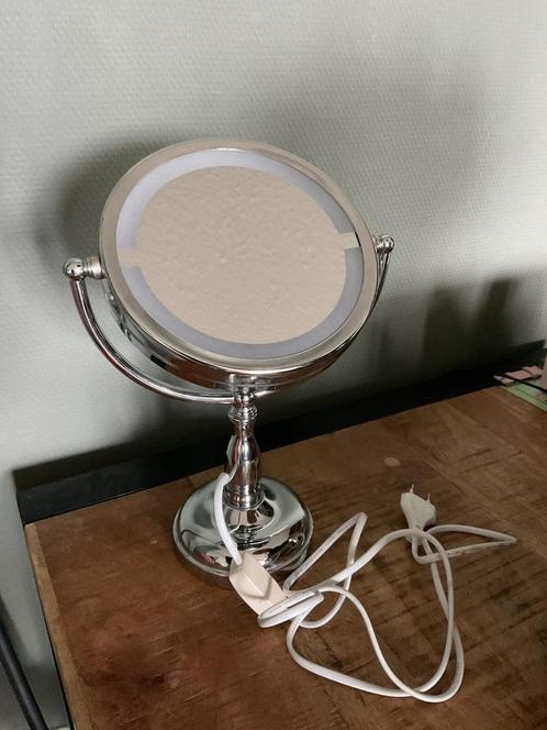 Make up spiegel / scheerspiegel met verlichting, Sieraden, Tassen en Uiterlijk, Uiterlijk | Cosmetica en Make-up, Zo goed als nieuw