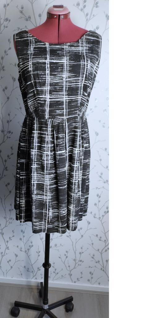 ANNA FIELD Getaill. Superleuk Jurkje maat 44 in nieuwstaat, Kleding | Dames, Jurken, Zo goed als nieuw, Maat 42/44 (L), Overige kleuren