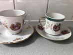 Stelletje Servies 2 stuk wit/groen/paars, Antiek en Kunst, Antiek | Servies los, Ophalen