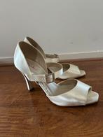 Rainbow trouwschoenen satijn maat 37, Rainbow, Beige, Ophalen of Verzenden, Zo goed als nieuw