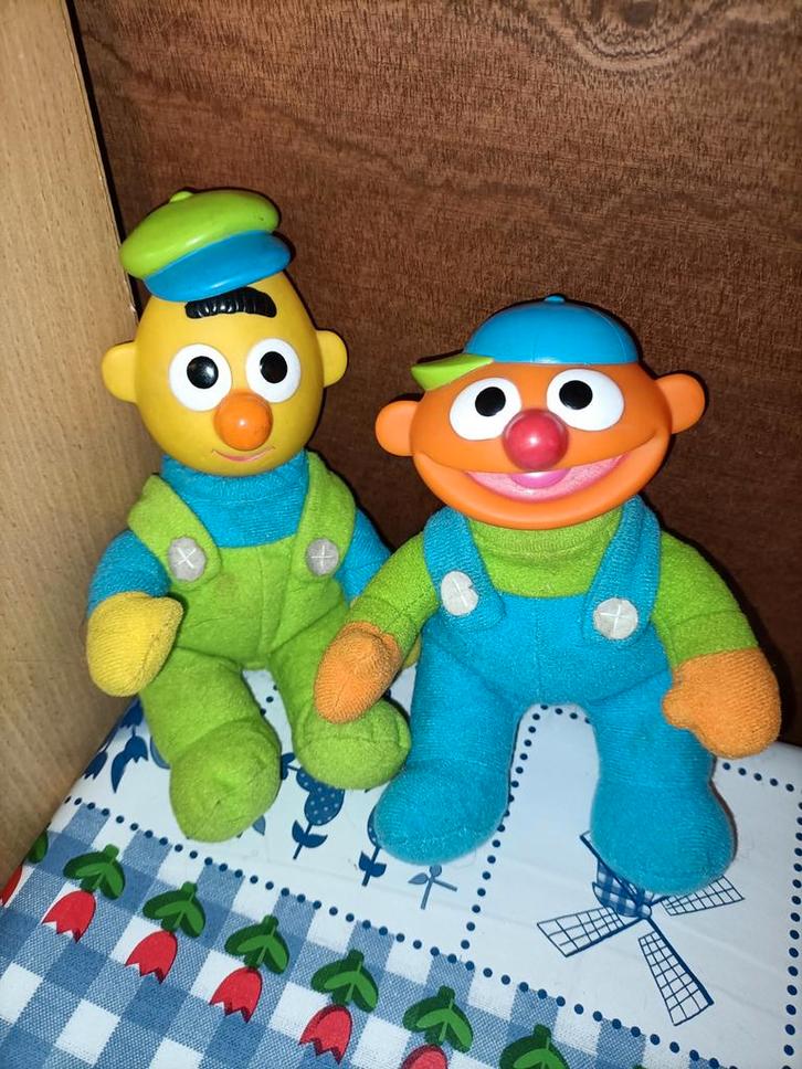 Tygo oude Bert en Ernie knuffel vintage, Kinderen en Baby's, Speelgoed | Knuffels en Pluche, Ophalen of Verzenden