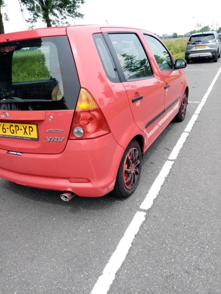 Daihatsu YRV 1.3   Rood, Auto's, Daihatsu, Particulier, YRV, ABS, Airbags, Alarm, Autonomous Driving, Bluetooth, Boordcomputer