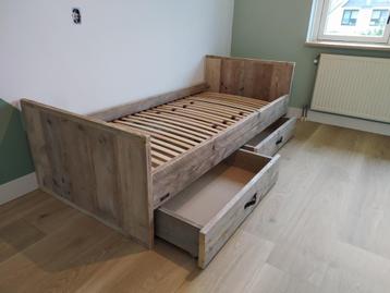 Bedden van steigerhout ALLE MATEN beschikbaar voor biedingen