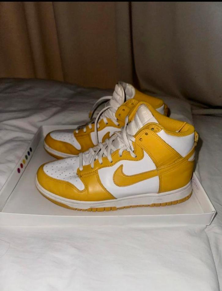 Nike Dunk High Dark Sulfur – maat 40, Kleding | Dames, Schoenen, Zo goed als nieuw, Sneakers of Gympen, Ophalen of Verzenden