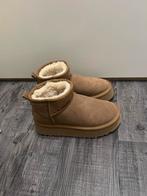 UGG Lage Laarzen - Bruin- maat 36, Ophalen of Verzenden, Zo goed als nieuw, Bruin, Lage of Enkellaarzen