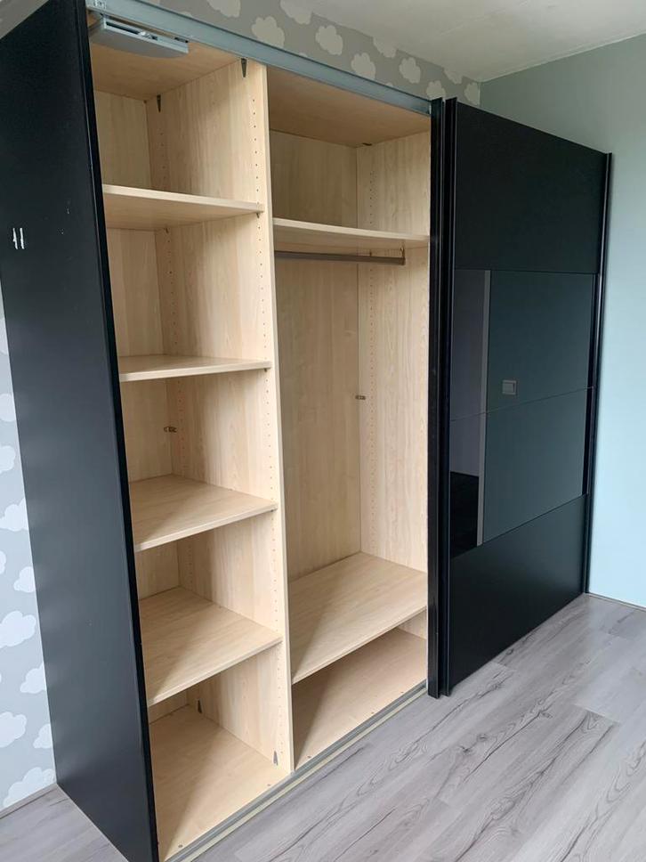 Grote schuifdeurkast met spiegel, Huis en Inrichting, Kasten | Kledingkasten, Gebruikt, 200 cm of meer, 50 tot 75 cm, Met lade(s)
