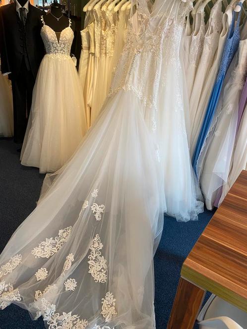 Romantische vistail sexy maat 34, 36,38 Direct leverbaar, Kleding | Dames, Trouwkleding en Trouwaccessoires, Nieuw, Trouwjurk