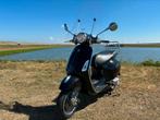 Mooie vespa primavera met slechts 2896km inruil mp3 mogelijk, Fietsen en Brommers, Ophalen, Zo goed als nieuw, Overige modellen
