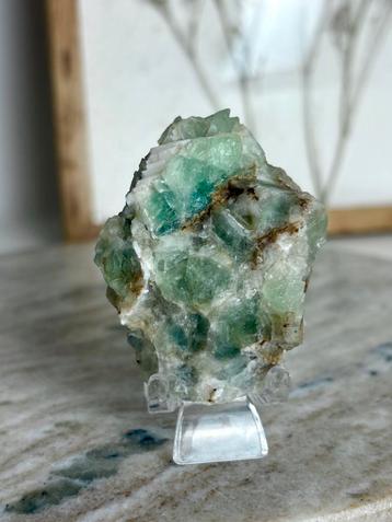 Fluoriet beschikbaar voor biedingen