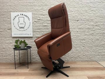 Luxe Prominent S-100 L sta op stoel relax fauteuil ACCU beschikbaar voor biedingen