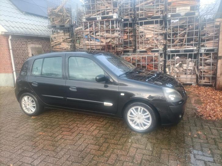 Renault Clio 1.5 DCI 80 Dyna 5DR Euro 2000 2003 Zwart, Auto's, Renault, Bedrijf, Clio, ABS, Diesel, B, Hatchback, Handgeschakeld