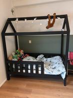 Leuk peuterbed huisje voor kinderen, Kinderen en Baby's, Kinderkamer | Bedden, Ophalen, Zo goed als nieuw, 140 tot 160 cm, 70 tot 85 cm