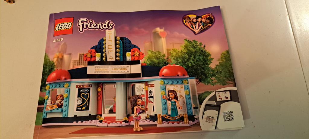 Lego friends heart lake city bioscoop, Kinderen en Baby's, Speelgoed | Duplo en Lego, Ophalen of Verzenden, Zo goed als nieuw
