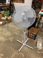 staande ventilator in hoogte verstelbaar,  als nieuw, Ophalen, Zo goed als nieuw, Statiefventilator