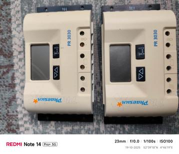 2.30 amper omvormers. Per stuk €40, beschikbaar voor biedingen