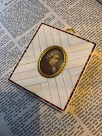 Antiek Portret Miniatuur in ivoren lijst, Antiek en Kunst, Verzenden