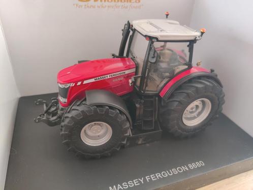 Massey Ferguson 8680 Universal Hobbies, Hobby en Vrije tijd, Modelauto's | 1:32, Zo goed als nieuw, Tractor of Landbouw, Universal Hobbies