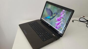 Nette 17 inch laptop i5/8 RAM/500 SSD Windows 11 HDMI  beschikbaar voor biedingen