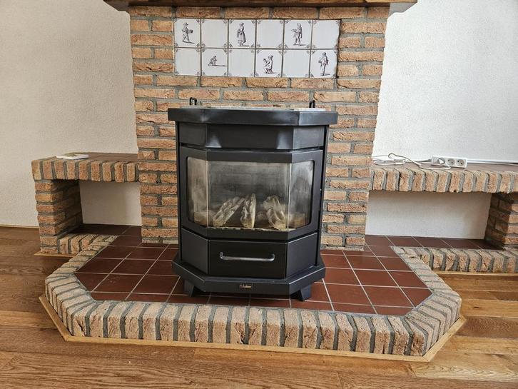 Faber kolding modern gaskachel, Huis en Inrichting, Haarden, Zo goed als nieuw, Gashaard, Ophalen
