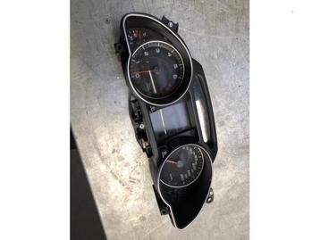 Instrumentenpaneel van een Audi A5 beschikbaar voor biedingen