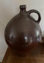 Grote landelijke antieke bruine olijfolie kruik'. 35 euro, Ophalen