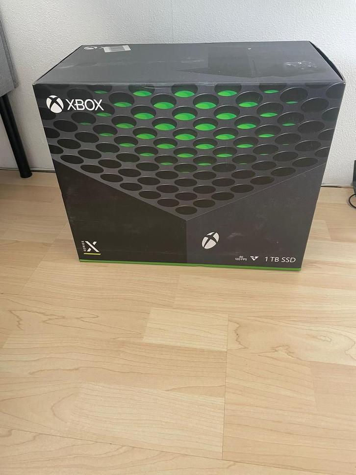 Xbox Series X 1TB, 2 controllers, Spelcomputers en Games, Spelcomputers | Xbox Series X en S, Zo goed als nieuw, Ophalen of Verzenden