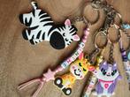 Diverse dieren sleutelhangers met naam LEUK TRAKTEREN!!!, Ophalen of Verzenden, Nieuw, Feestartikel, Verjaardag
