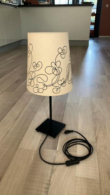 Tafellamp Ikea Grundton in goede staat beschikbaar voor biedingen