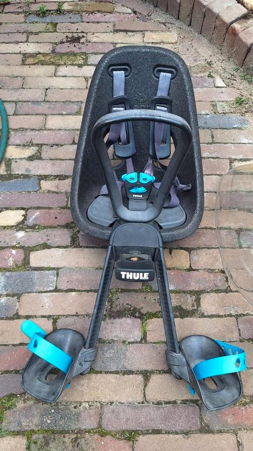 Thule Yepp Nexxt 2 Mini + Windscherm, Fietsen en Brommers, Fietsaccessoires | Fietsstoeltjes, Gebruikt, Voorzitje, Voetsteuntjes