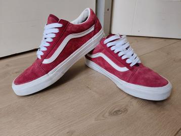 VANS donkerrood maat 41, als nieuw / minimaal gedragen  beschikbaar voor biedingen