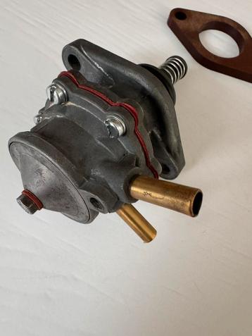 Porsche 912 356 Pierburg brandstofpomp GEREVISEERD benzine beschikbaar voor biedingen