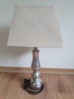 Tafellamp met lichte rechthoekige lampenkap, Ophalen of Verzenden, 50 tot 75 cm